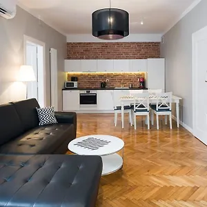 https://florianska-deluxe-apartments.krakowhotelspoland.com